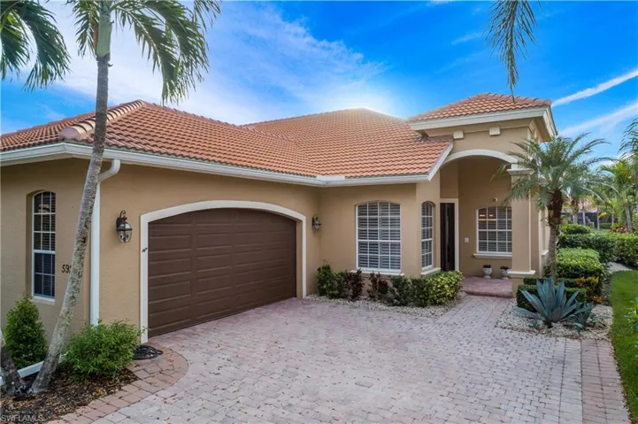 5922  Paradise  CIR, Naples, FL 34110
