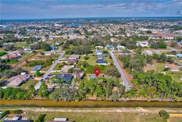 201 Gordon AVE N, LEHIGH ACRES FL 33971
