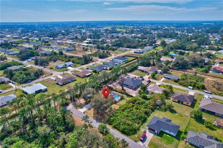 201 Gordon AVE N, LEHIGH ACRES FL 33971