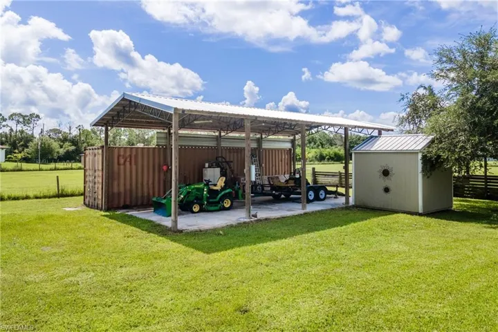 3900  North  RD, North Fort Myers, FL 33917