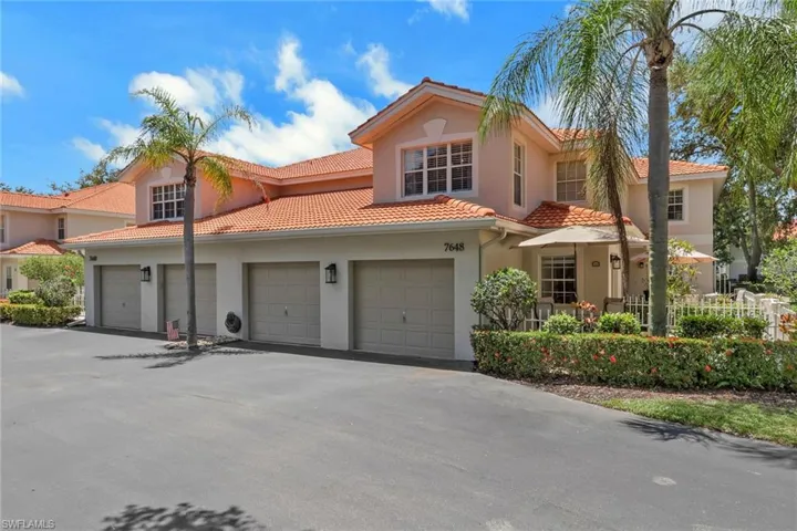 7648  Oleander Gate  DR, Naples, FL 34109