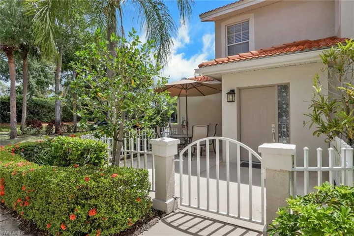 7648  Oleander Gate  DR, Naples, FL 34109