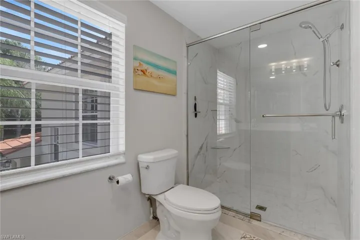 7648  Oleander Gate  DR, Naples, FL 34109