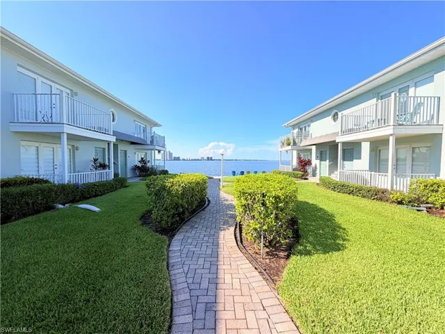 3322 Key Dr 1, North Fort Myers, Florida 33903