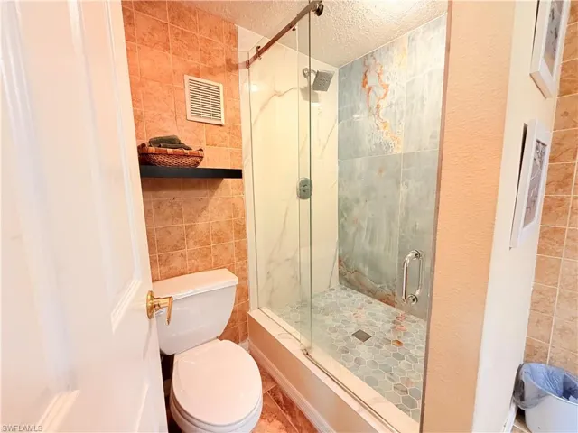 3322 Key Dr 1, North Fort Myers, Florida 33903
