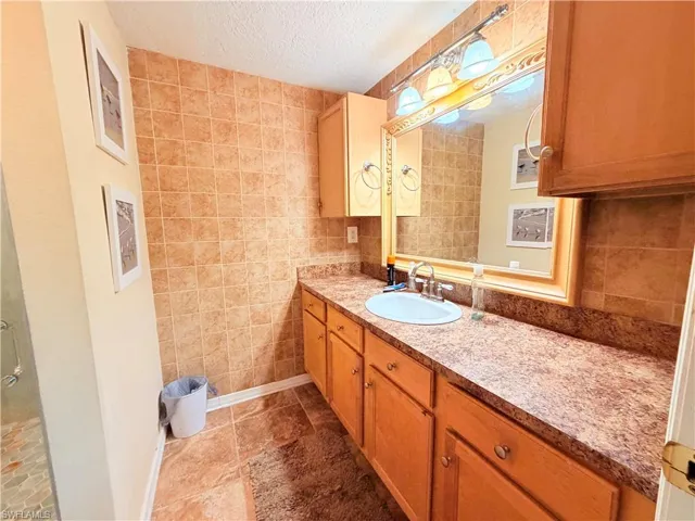 3322 Key Dr 1, North Fort Myers, Florida 33903