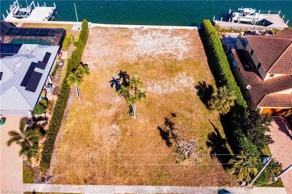1457 Butterfield CT, Marco Island, FL 34145,225030094
