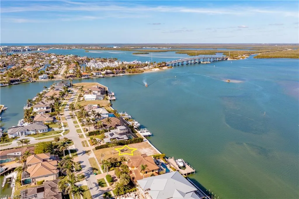 1457 Butterfield CT, Marco Island, FL 34145,225030094