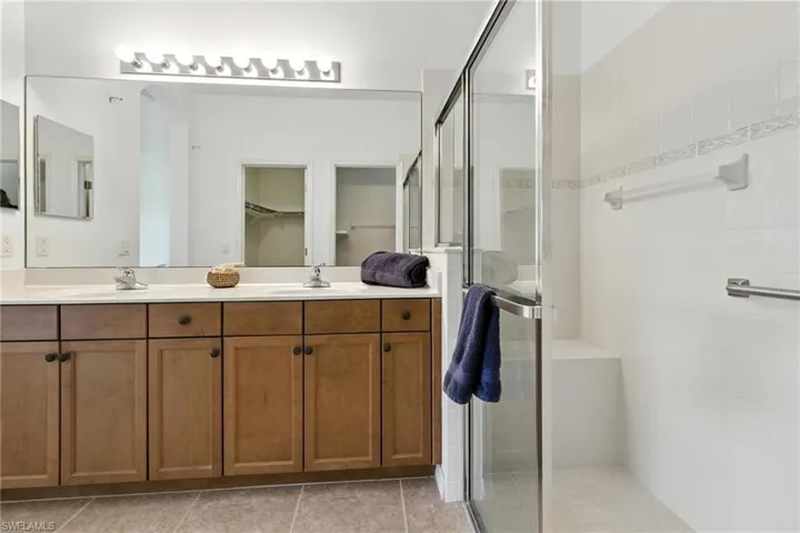 10705  Avila  CIR, Fort Myers, FL 33913
