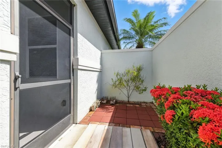 10705  Avila  CIR, Fort Myers, FL 33913