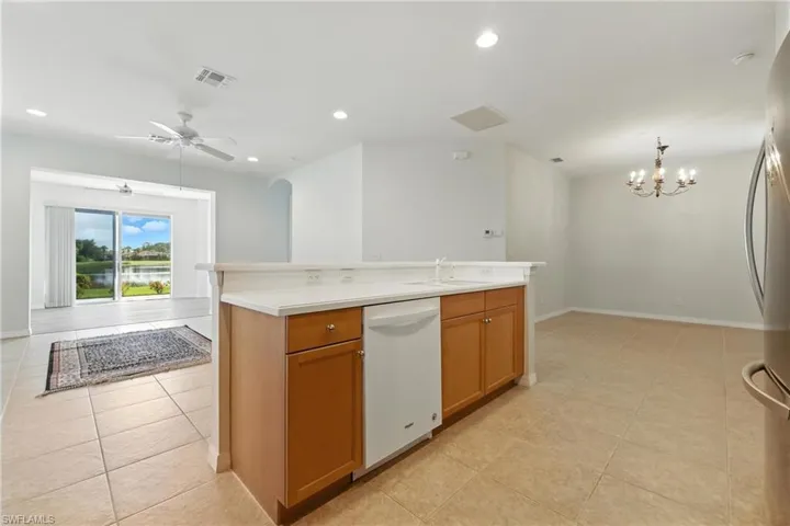 10705  Avila  CIR, Fort Myers, FL 33913