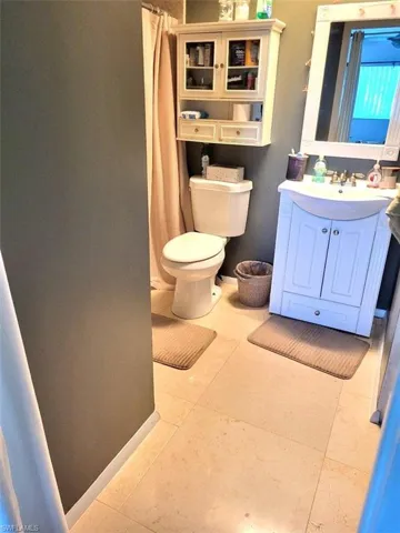 1014  Manatee  RD, Naples, FL 34114