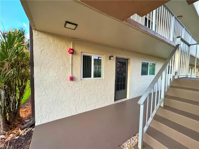 1014  Manatee  RD, Naples, FL 34114