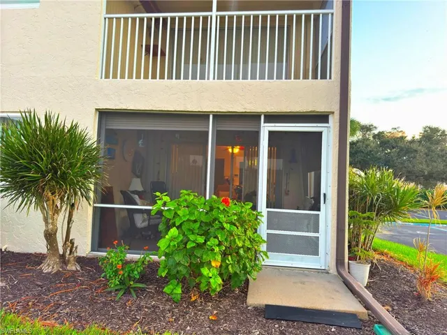 1014  Manatee  RD, Naples, FL 34114