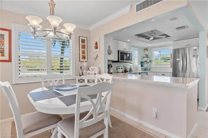 37  High Point E CIR, Naples, FL 34103