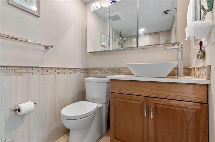 37  High Point E CIR, Naples, FL 34103