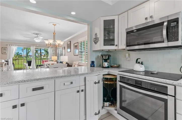 37  High Point E CIR, Naples, FL 34103