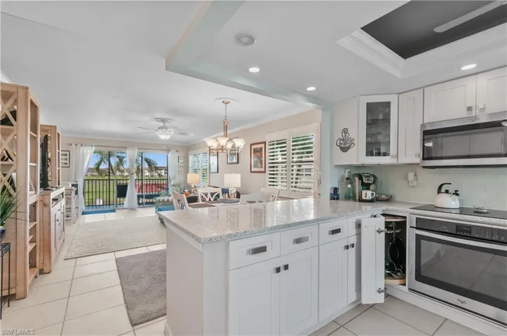 37  High Point E CIR, Naples, FL 34103