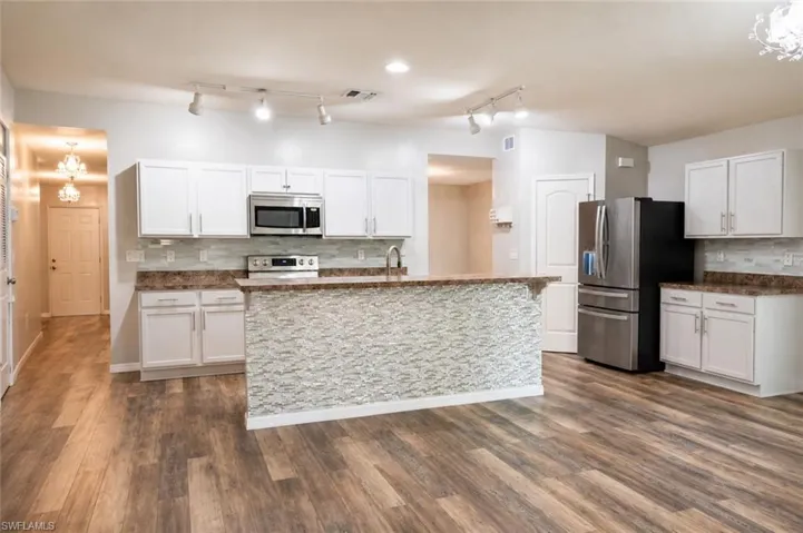 1614 Sw 22nd Ter, Cape Coral, Florida 33991