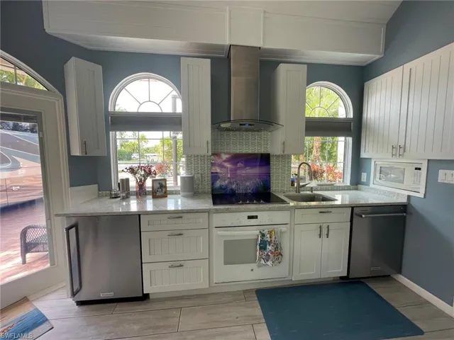 4960  Coach  LN, Naples, FL 34114