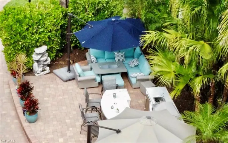 4960  Coach  LN, Naples, FL 34114