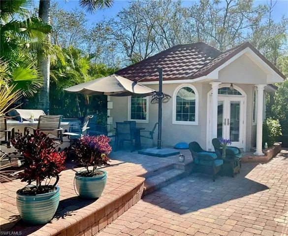 4960  Coach  LN, Naples, FL 34114