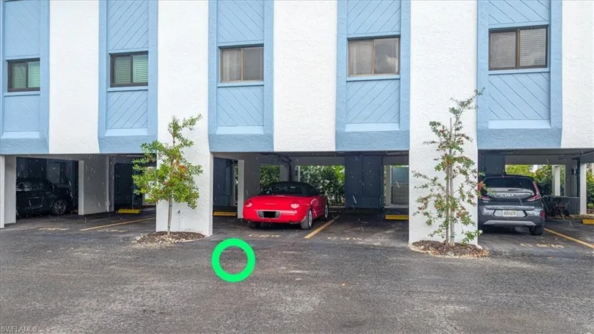 View of apartment building / complex