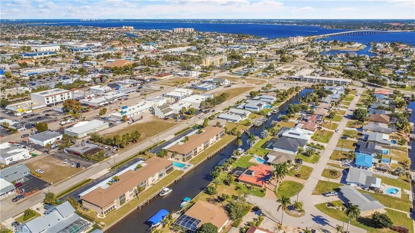 Bella Vista is in downtown Cape Coral and walkable to shopping, restaurants, and bars. Cape Coral bridge is shown above which makes it a quick trip to Fort Myers and the beaches.