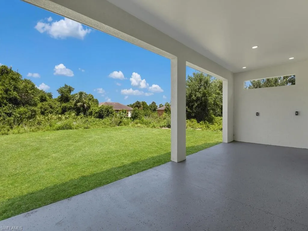 503 Lincoln BLVD, Lehigh Acres, FL 33936,225055754