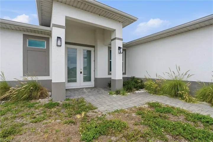 326 NE 20th  TER, Cape Coral, FL 33909