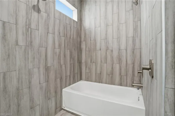 326 20th Ter, Cape Coral, Florida 33909