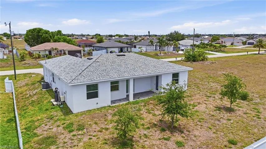 326 NE 20th  TER, Cape Coral, FL 33909