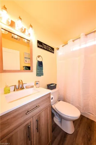 Staged photo (2023); current furnishings may differ.