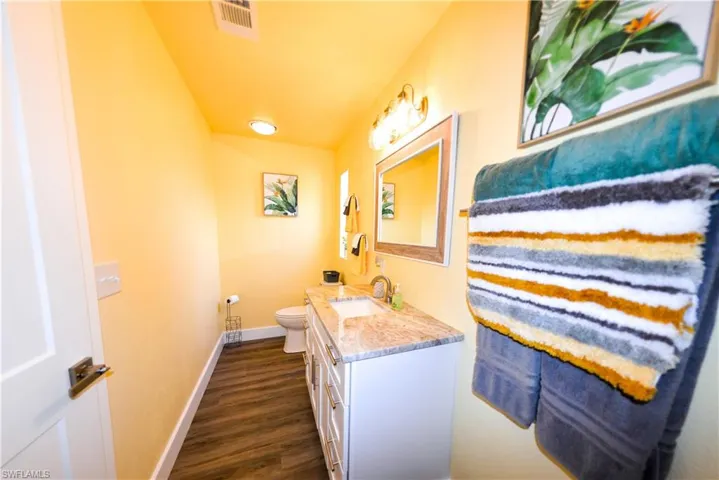 Staged photo (2023); current furnishings may differ.
