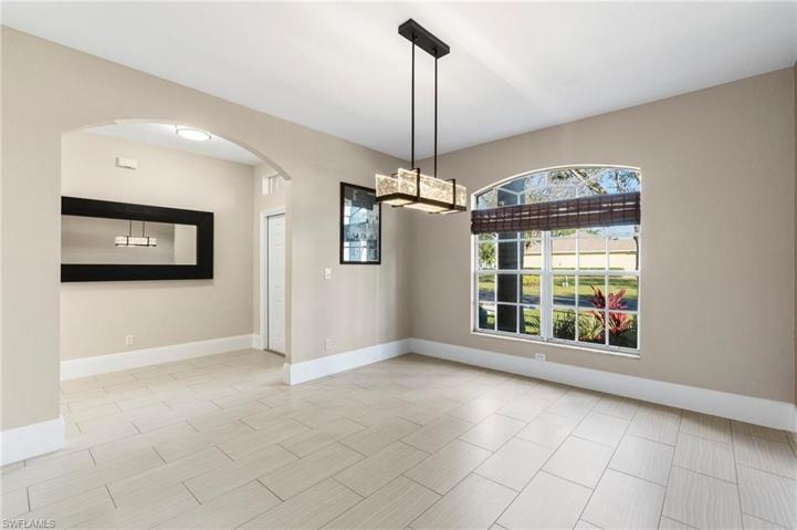 Flex Space off Entrance Way