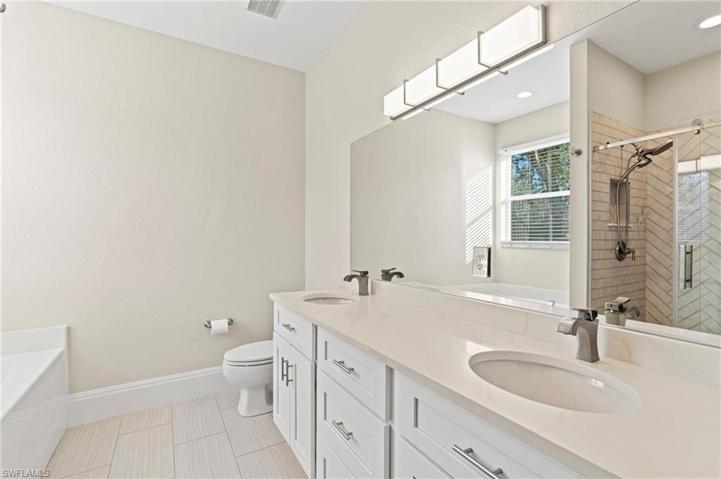 Updated Primary Bathroom