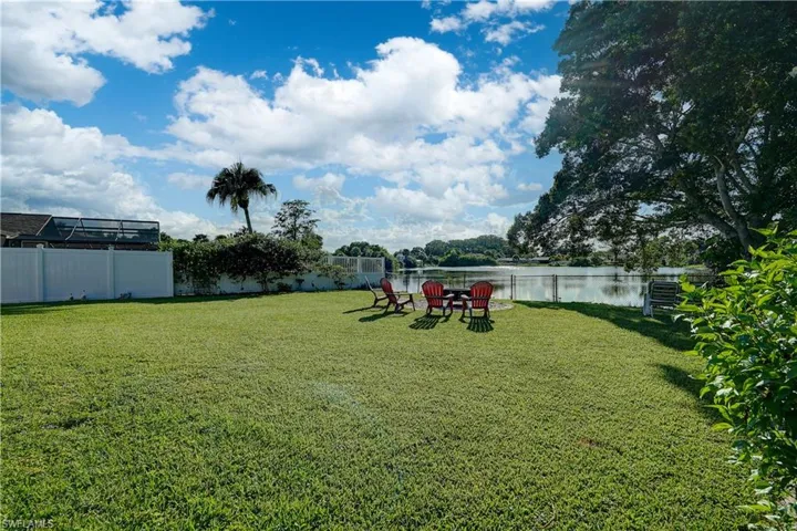 If you're ready for a peaceful country locale, then look no further