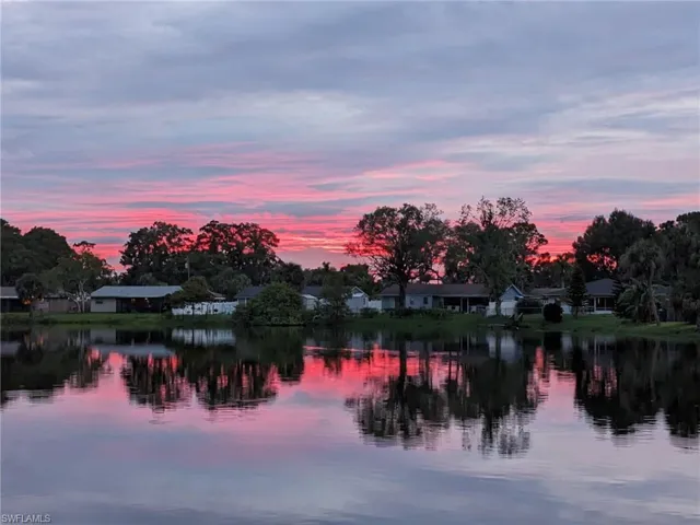 Welcome home to your own piece of SWFL paradise!!