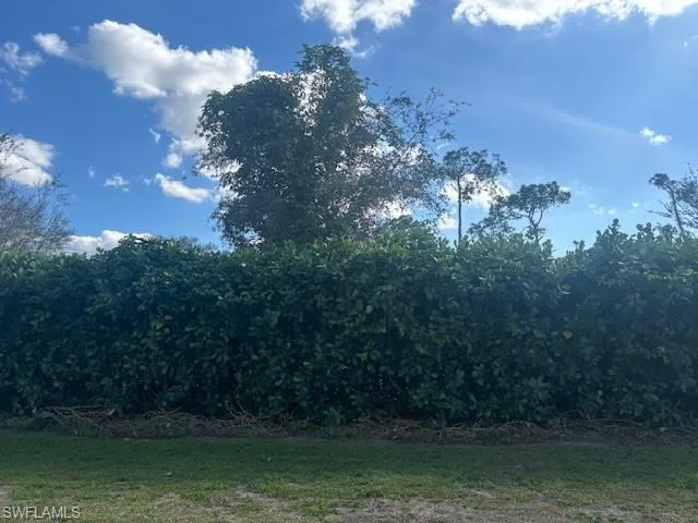 1496  Saint Clair Shores  RD, Naples, FL 34104