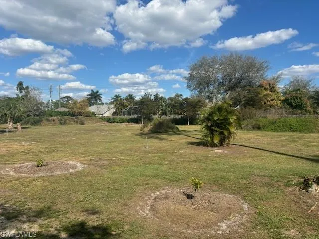 1496  Saint Clair Shores  RD, Naples, FL 34104