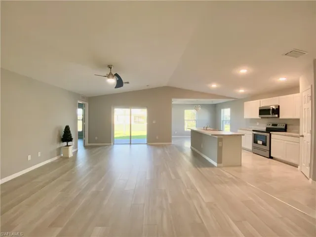 1427 NE 33rd  TER, Cape Coral, FL 33909