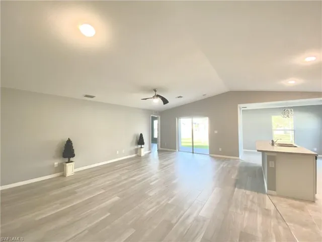 1427 NE 33rd  TER, Cape Coral, FL 33909