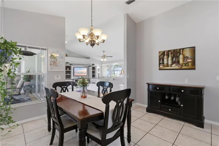 522 Se 4th St, Cape Coral, Florida 33990