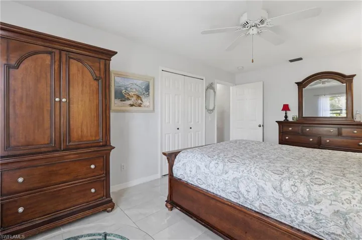 Guest Bedroom #1