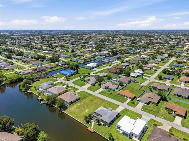 522 Se 4th St, Cape Coral, Florida 33990