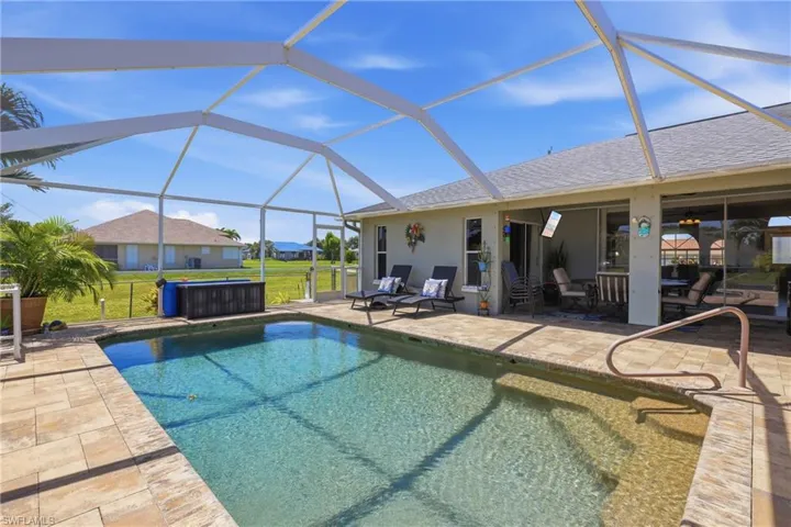 522 Se 4th St, Cape Coral, Florida 33990