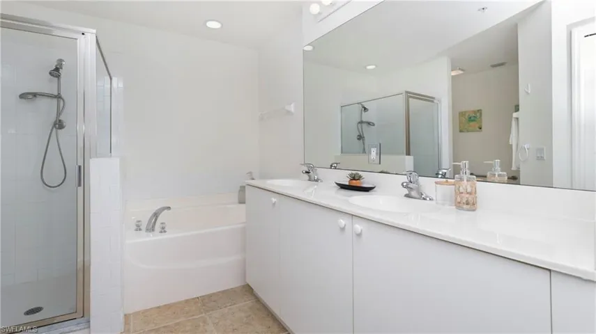 360 Stella Maris Dr N # 2404, Naples, Florida 34114