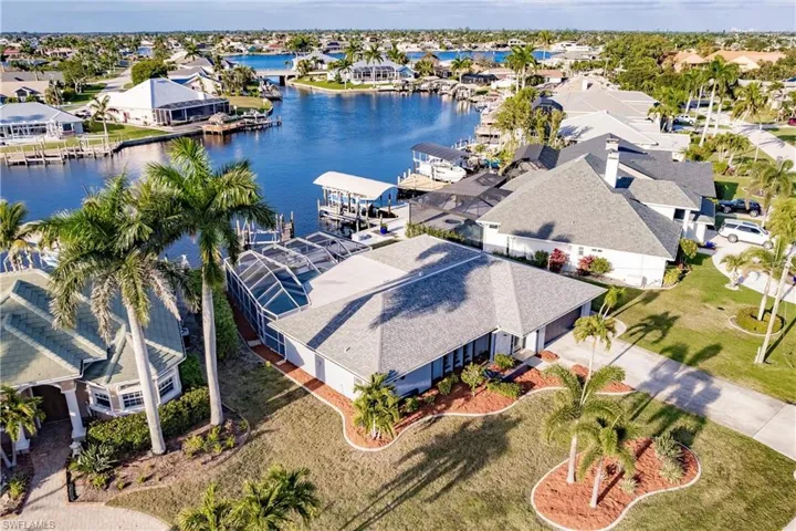 527 SW 57th ST, CAPE CORAL FL 33914