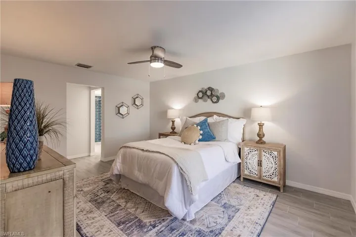 527 SW 57th ST, CAPE CORAL FL 33914