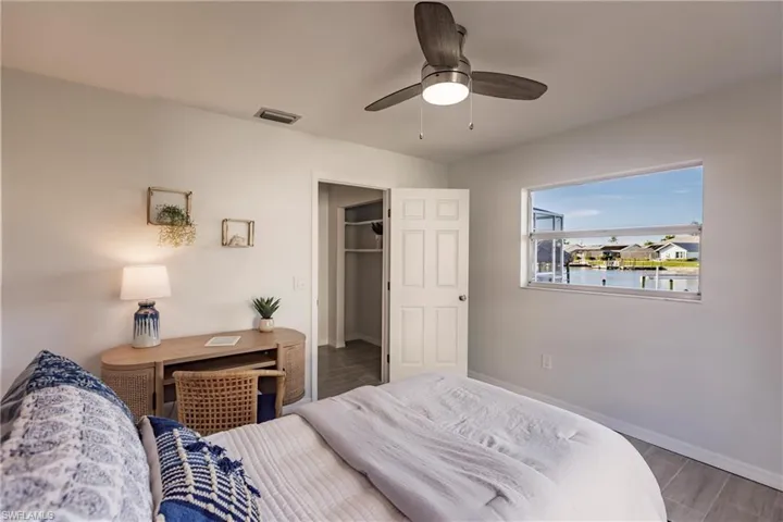 527 SW 57th ST, CAPE CORAL FL 33914